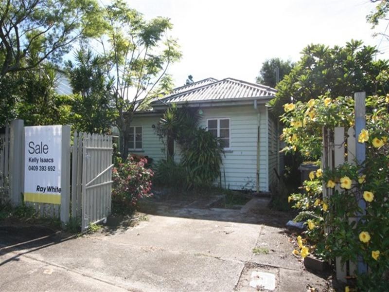 34 Whites Road, Manly West QLD 4179