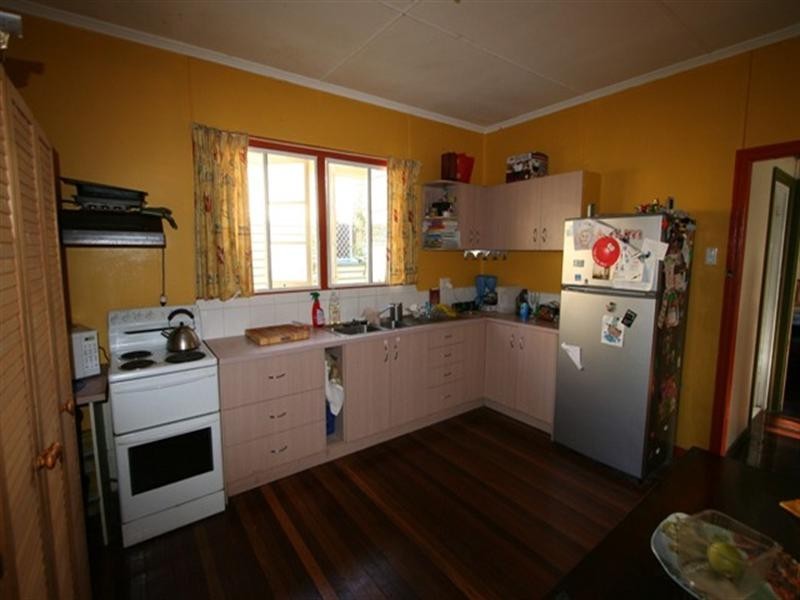 34 Whites Road, Manly West QLD 4179