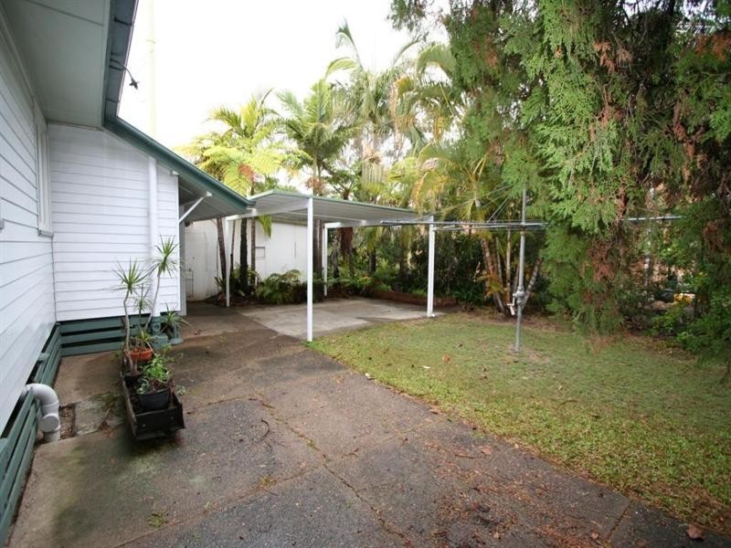 8 Herbert Street, Lota QLD 4179
