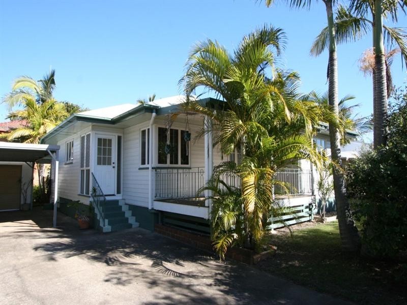 8 Herbert Street, Lota QLD 4179