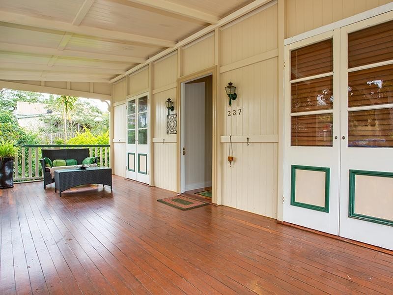 237 Ernest Street, Lota QLD 4179