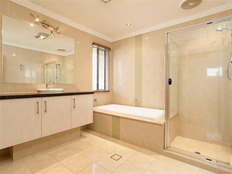 18 Balgowlah Street, Wakerley QLD 4154