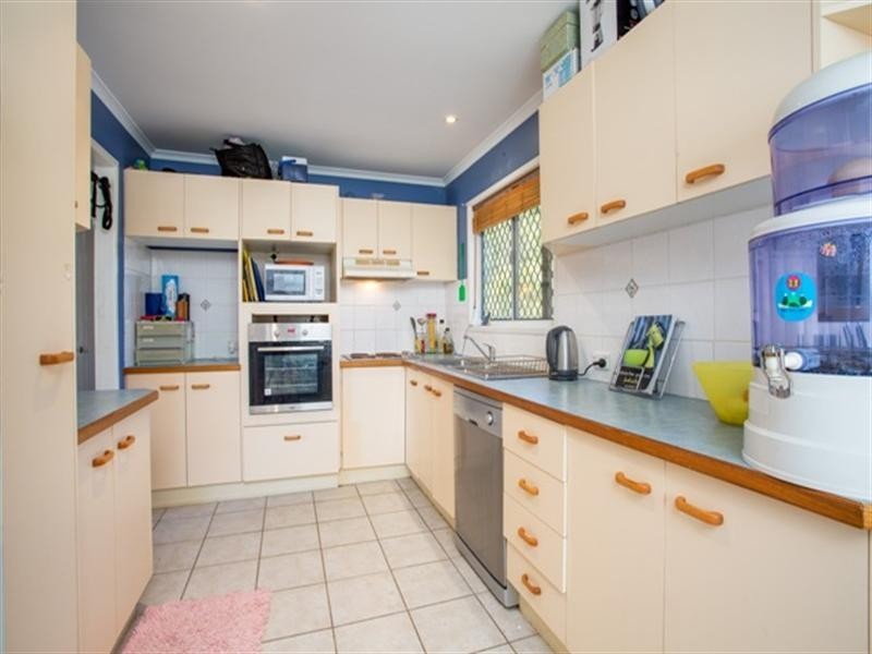 37 Cranston Street, Wynnum West QLD 4178