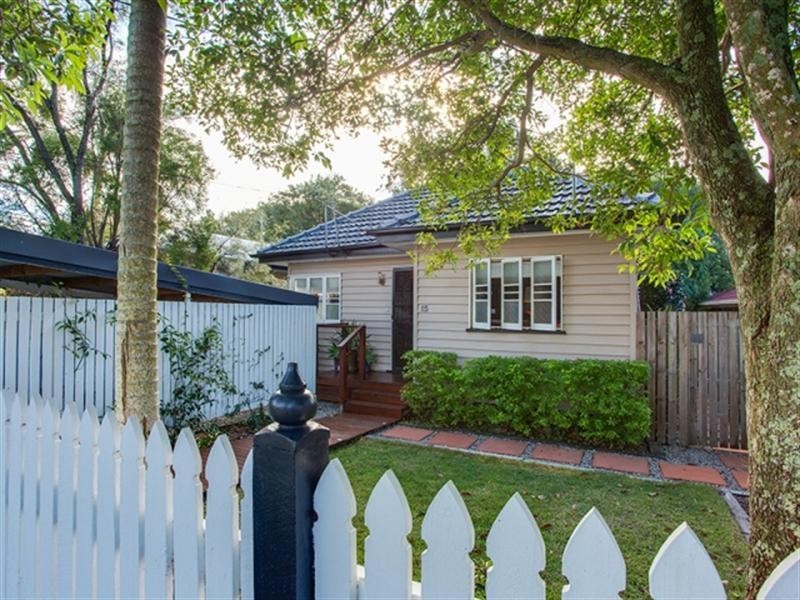 15 Shepherd Street, Wynnum QLD 4178