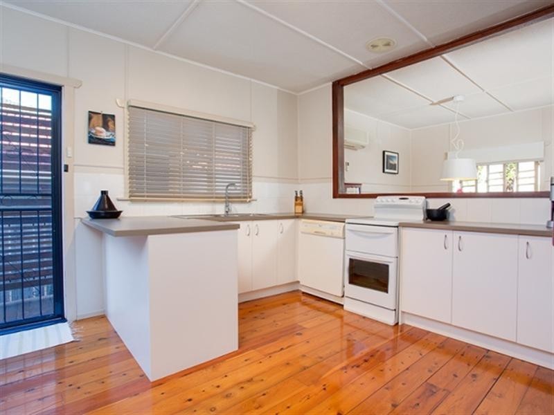 15 Shepherd Street, Wynnum QLD 4178