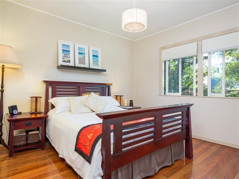 15 Shepherd Street, Wynnum QLD 4178