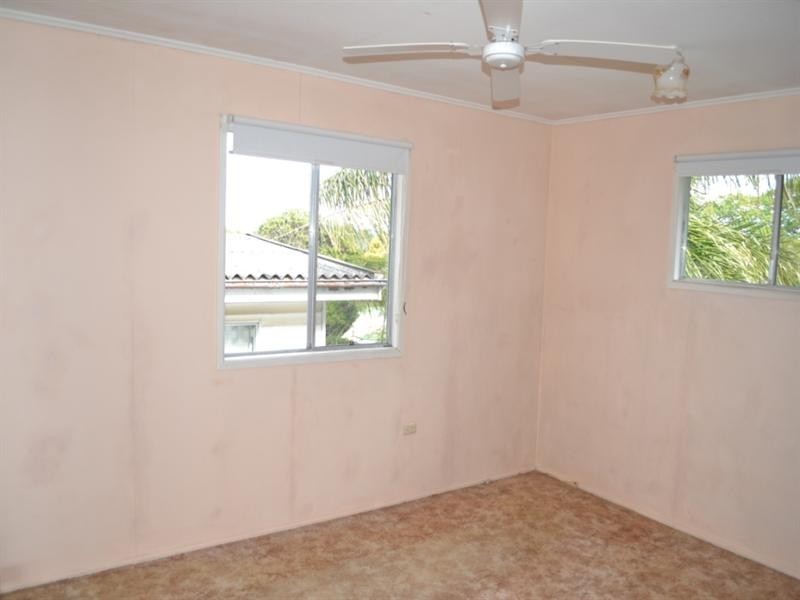 41 Macdonald Street, Lota QLD 4179