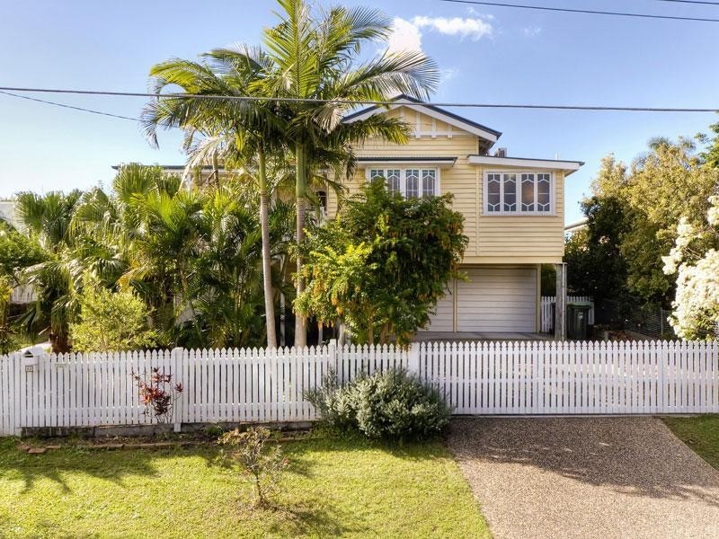 11 Haylock Street, Wynnum QLD 4178