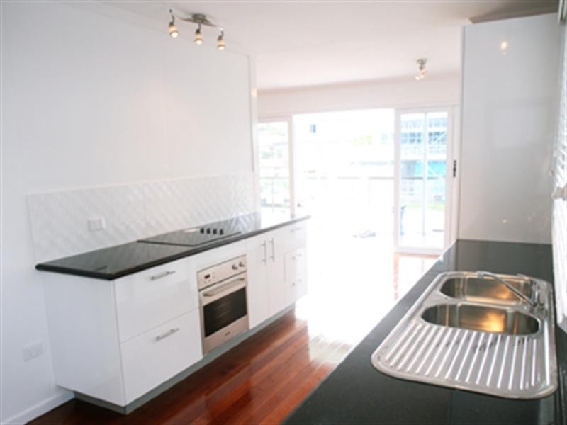 6 Alexander Street, Lota QLD 4179