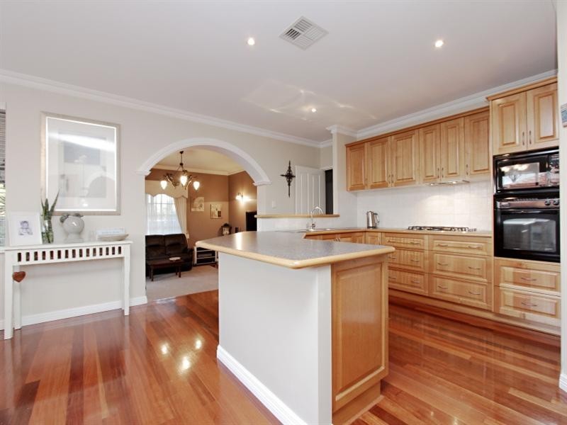 10 Dawnview Rise, Ellenbrook WA 6069