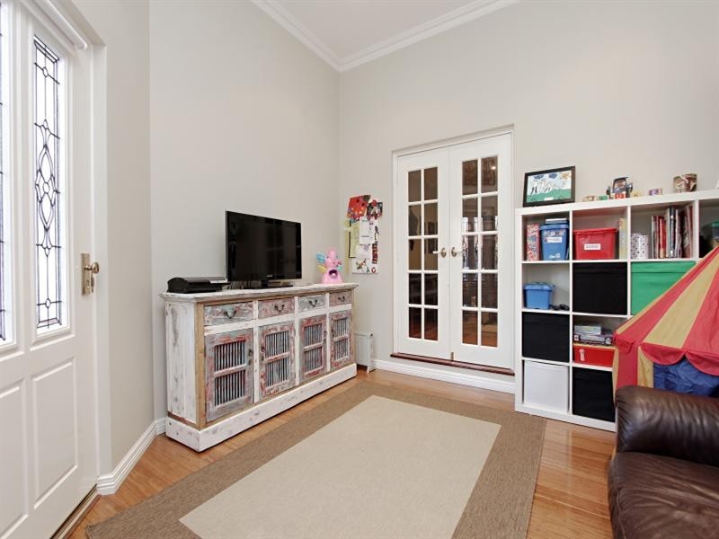 10 Dawnview Rise, Ellenbrook WA 6069