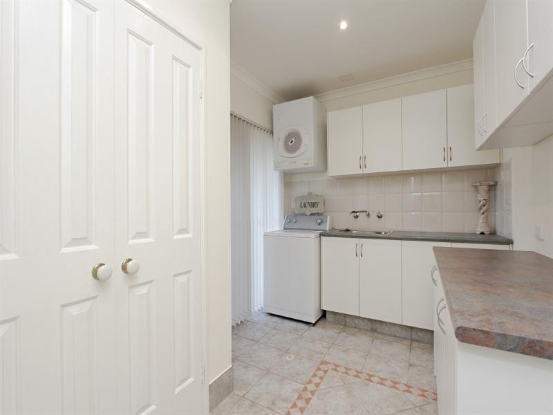 10 Dawnview Rise, Ellenbrook WA 6069