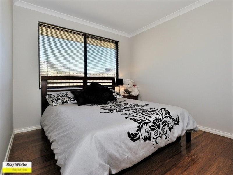 5 Tregaron Link, Ellenbrook WA 6069