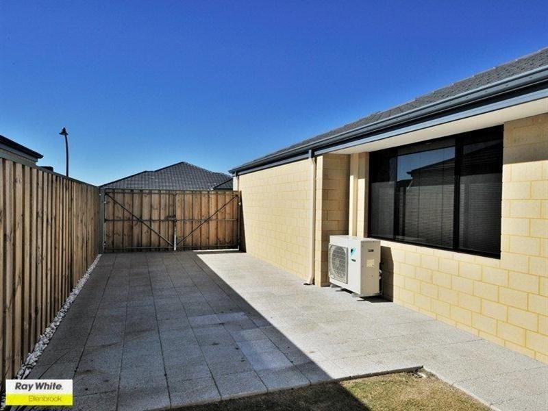5 Tregaron Link, Ellenbrook WA 6069