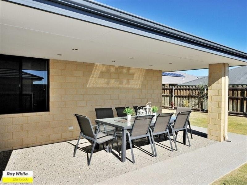 5 Tregaron Link, Ellenbrook WA 6069