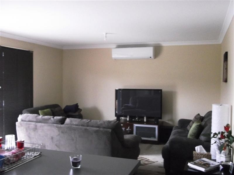 29 Stanbury Crescent, Ellenbrook WA 6069