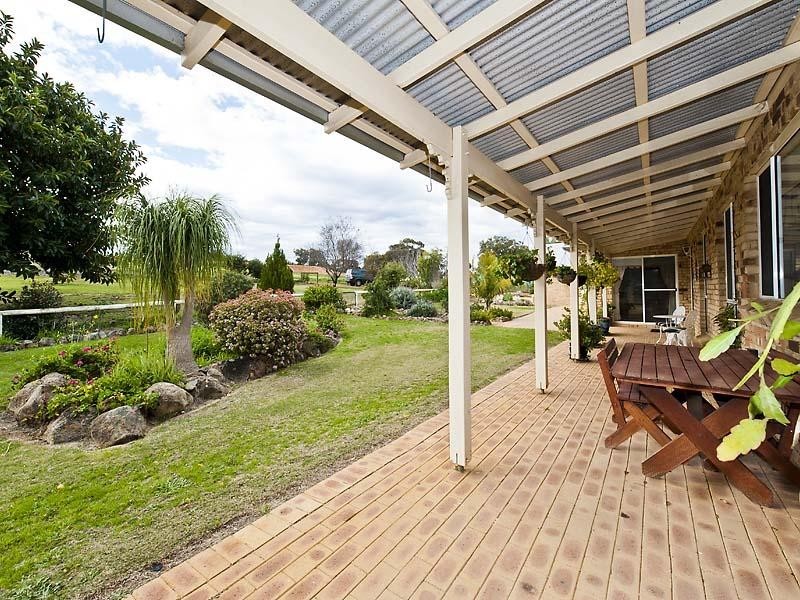 135 Clarkson Road, Bullsbrook WA 6084