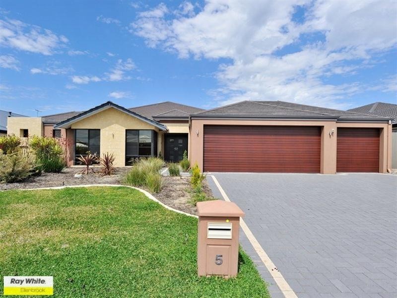 5 Banchory Way, The Vines WA 6069