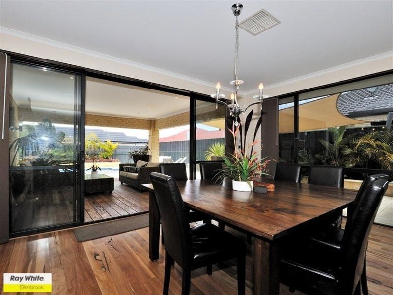 5 Banchory Way, The Vines WA 6069