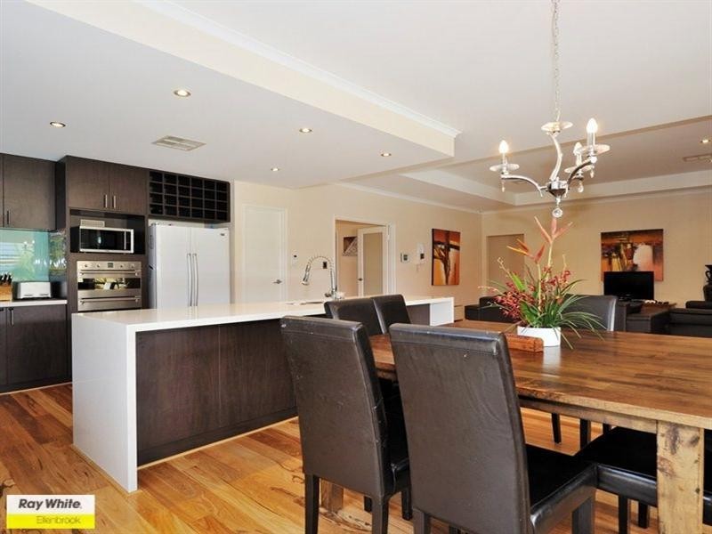 5 Banchory Way, The Vines WA 6069