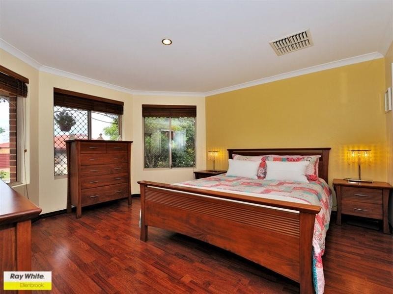 7 Wattlebird Crescent, Ellenbrook WA 6069