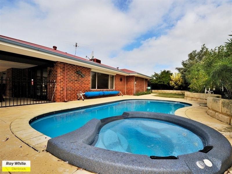 7 Wattlebird Crescent, Ellenbrook WA 6069