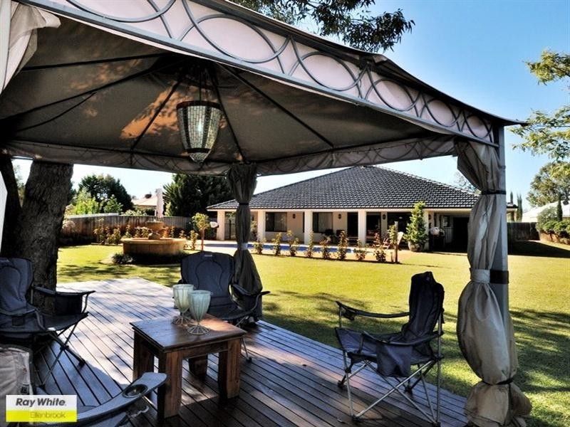 74 Taittinger Grove, The Vines WA 6069