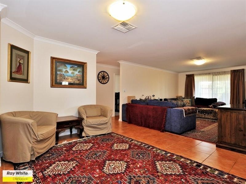 74 Taittinger Grove, The Vines WA 6069
