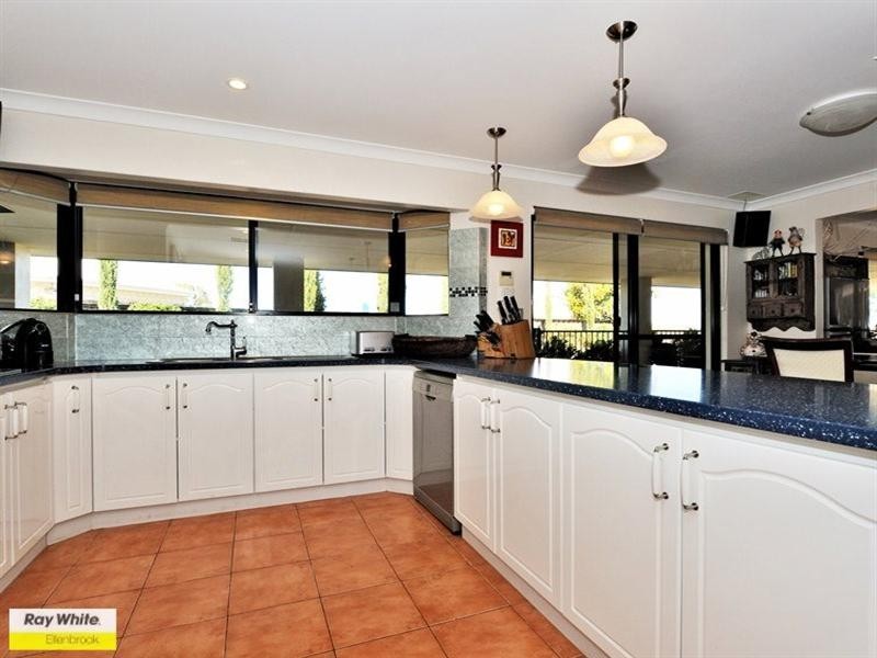 74 Taittinger Grove, The Vines WA 6069