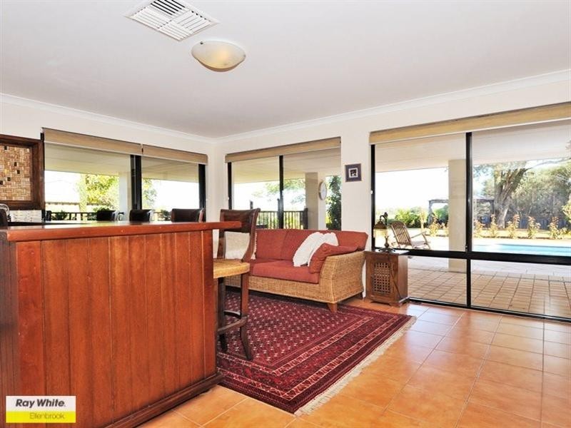 74 Taittinger Grove, The Vines WA 6069