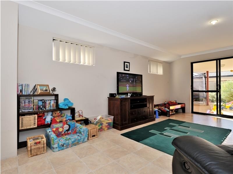 82 Westgrove Drive, Ellenbrook WA 6069