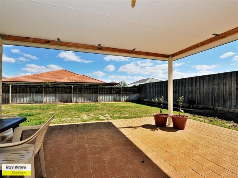 6 Ardmore Parade, Ellenbrook WA 6069