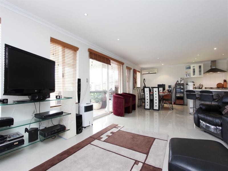 31 Thetis Terrace, Ellenbrook WA 6069