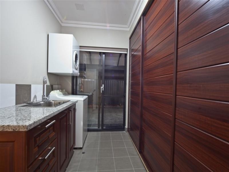 19 Satine Turn, Ellenbrook WA 6069