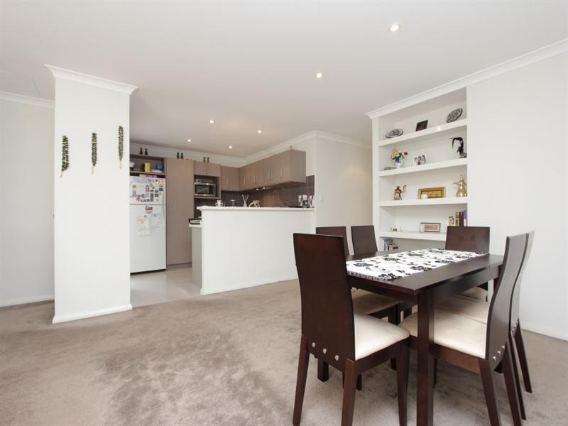 6 Redfern Bend, Clarkson WA 6030