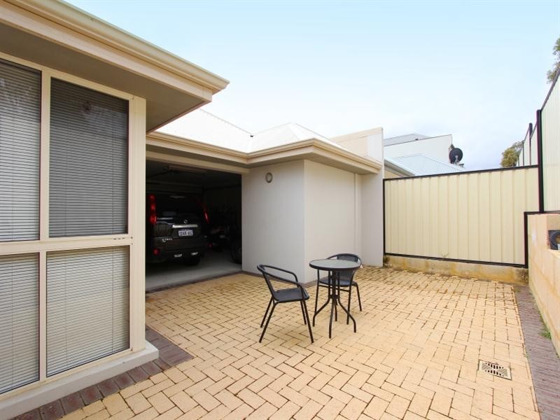 6 Redfern Bend, Clarkson WA 6030