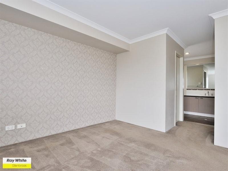 7 Soho Brace, Ellenbrook WA 6069