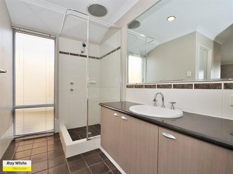 7 Soho Brace, Ellenbrook WA 6069