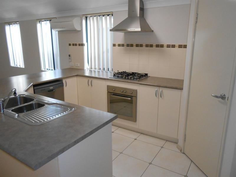 69 Marden Grange, Aveley WA 6069