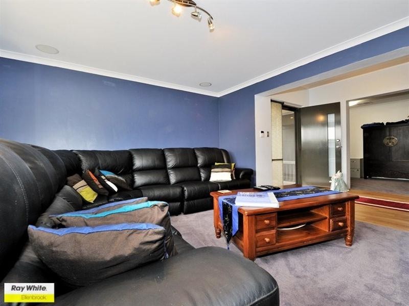 16 Mundego Turn, Ellenbrook WA 6069