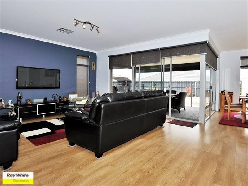 16 Mundego Turn, Ellenbrook WA 6069