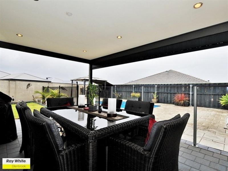 16 Mundego Turn, Ellenbrook WA 6069