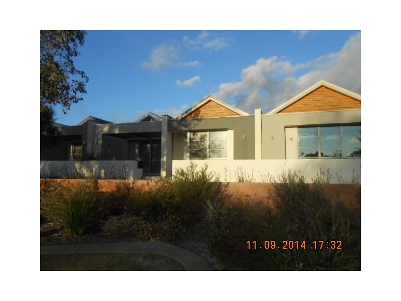 15 Liten Lane, Ellenbrook WA 6069