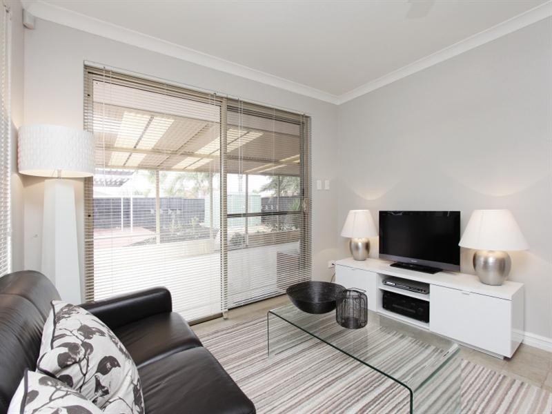 20 Pinea Turn, Ellenbrook WA 6069