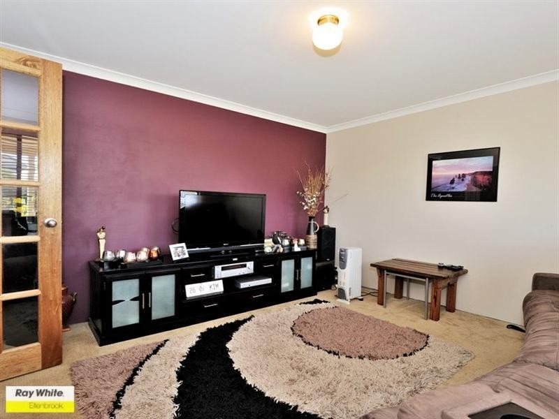 9 Thundelarra Avenue, Ellenbrook WA 6069