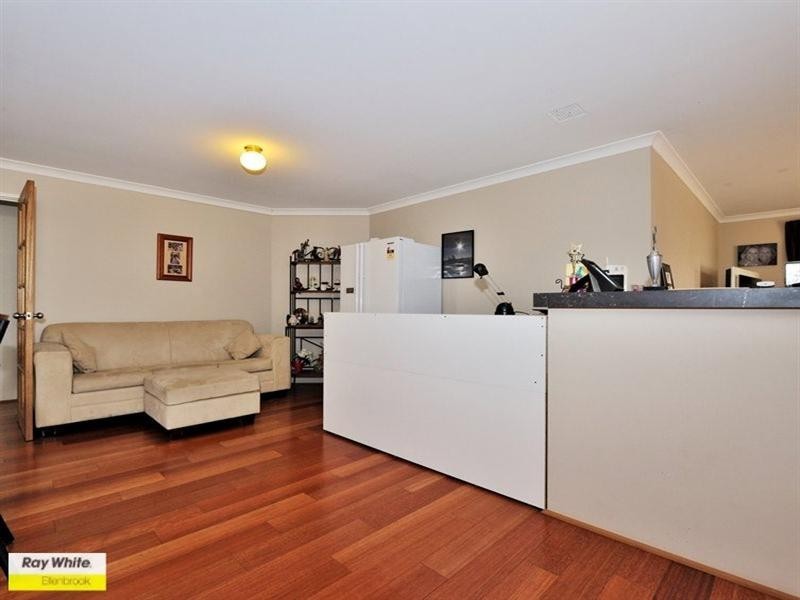 9 Thundelarra Avenue, Ellenbrook WA 6069