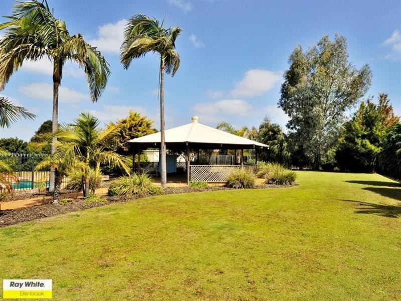 26 Losino Boulevard, Henley Brook WA 6055