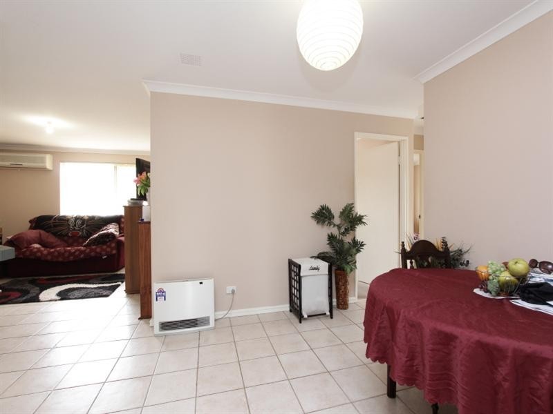 2 Grimsel Court, Coodanup WA 6210