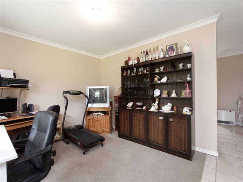 2 Grimsel Court, Coodanup WA 6210