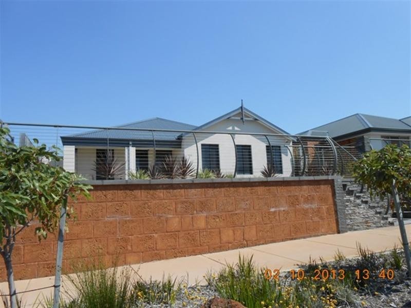 134 Elmridge Parkway, Ellenbrook WA 6069